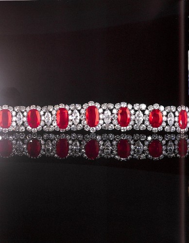 "Graff: The Most Fabulous Jewels In The World" 2007 ETHERINGTON-SMITH, Meredith - Picture 5 of 11