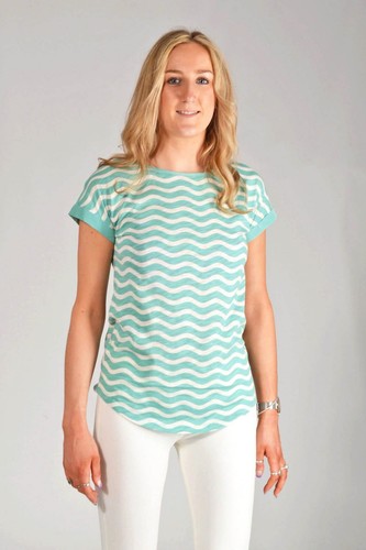 OASIS Green Turquoise Wave Stripe Short 