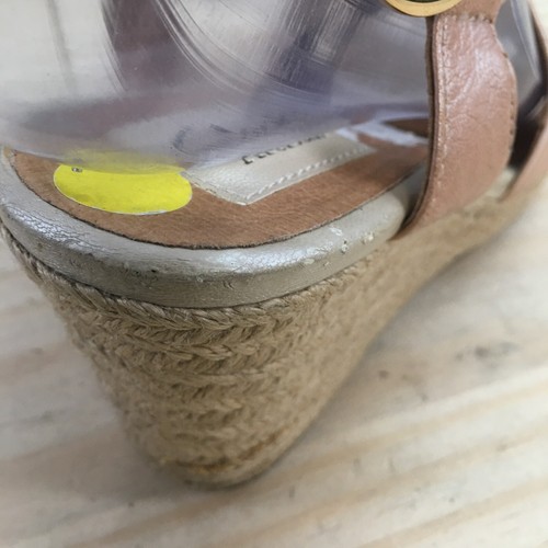 Clarks Artisan Sandals Womens 7.5 M Espadrilles Pink Leather Wedge Casual Buckle - Picture 11 of 16