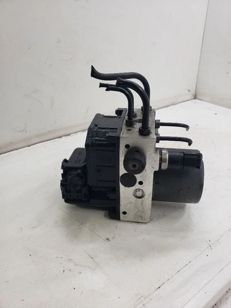 2004-2009 AUDI A8 4.2L V8 CONJUNTO DE BOMBA DE FREIO ABS ANTIBLOQUEIO DA VIN 13001 FABRICANTE DE EQUIPAMENTO ORIGINAL - Imagem 2 de 3