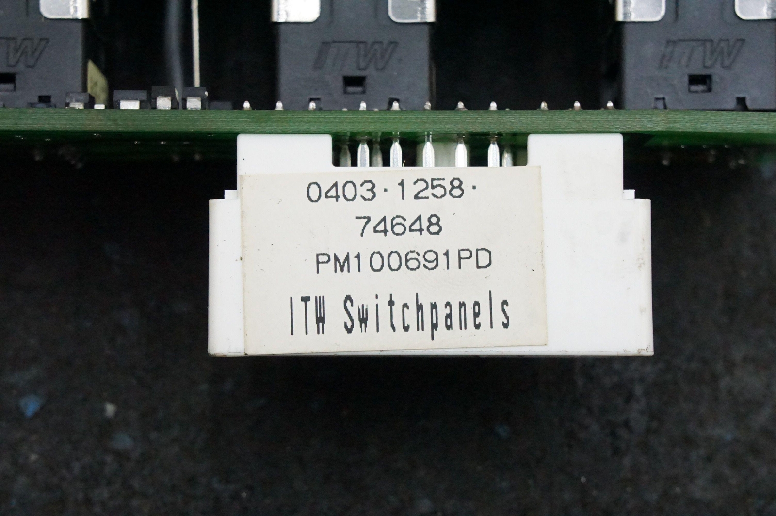 Panel Minor 5 Switch Park Assist Fog Window PM100691PD Bentley Arnage R RL 2004