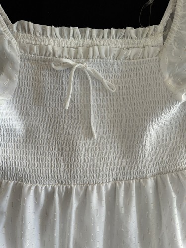 POPPIES AND ROSES GIRLS WHITE AND GOLD DETAIL LINED DRESS SIZE XL - Picture 3 of 6