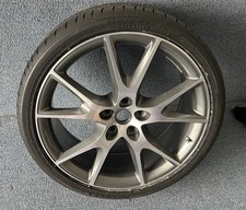Ferrari Cali 5 Spoke Rim 20x8 2008-14 Bridgestone Potenza Tire 25435 Zr20 New Ferrari Cali 5 Spoke Rim 20x8 2008-14 Bridgestone Potenza Tire 25435 Zr20 New