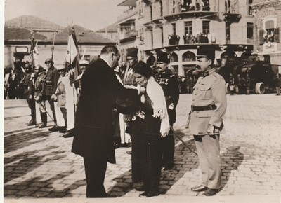 Presse Foto Berlin Verleihung des franzöischen Orden an Spionin Frankreich 20er