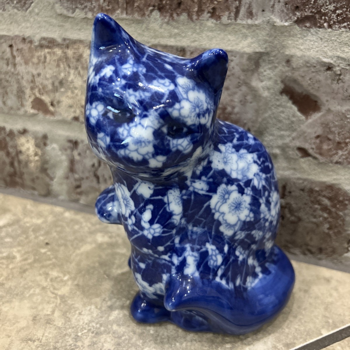 Vintage Blue and White Chinoiserie Floral Chintz Porcelain Cat