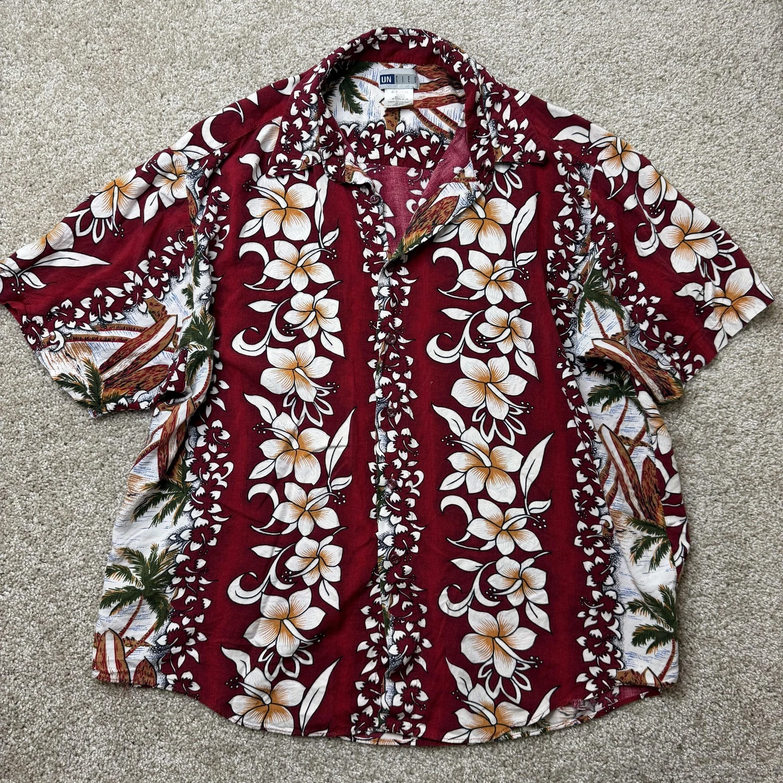Vintage Untied Shirt Mens XL Red Floral Hawaiian Short Sleeve Button Up Beach