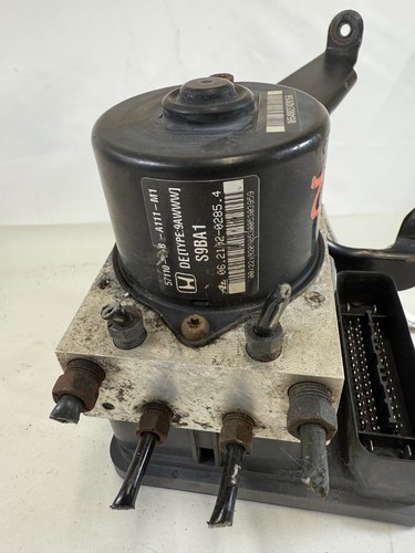 2005-2006 Honda CRV ABS Anti-Lock Brake Pump Modulator Assembly US w/ Bracket - Picture 2 of 9