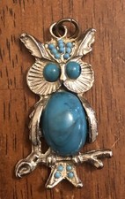 Vintage Owl Pendant Faux Turquoise Jelly Belly  Beads E1 