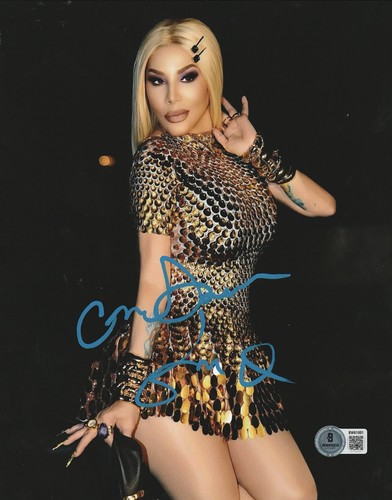 IVY QUEEN SIGNED/FIRMA 8X10 PHOTO BAD BUNNY SHAKIRA J BALVIN PESO - BECKETT COA