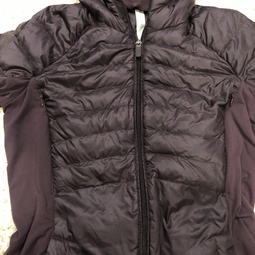 Abrigo deportivo Lululemon plumón de ganso cremallera completa con capucha chaqueta púrpura para mujer talla 4” - Imagen 9 de 17