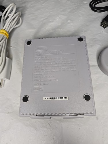 Consola de juegos Nintendo Super NES Classic Edition - gris completa - Imagen 11 de 15