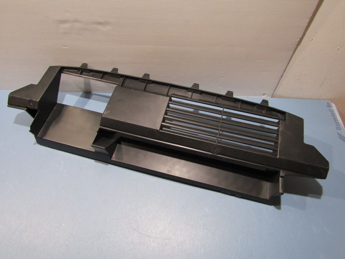 18 On Berlingo Partner Proace Air Intake Central Grill Genuine