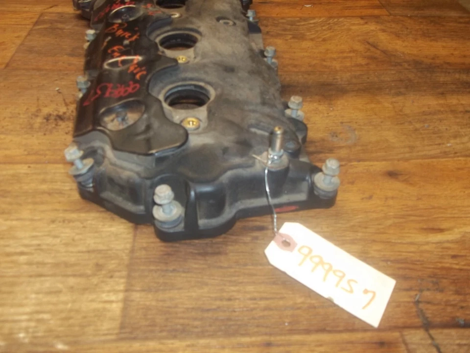 Cubierta de válvula lateral derecha del motor Cadillac CTS SRX 2004-2012 3,0 L 3,6 L FABRICANTE DE EQUIPOS ORIGINALES Foto 3 de 4