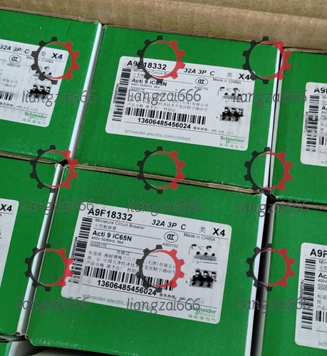IC65N 3P C32A A9F18332 New Schneider Circuit Breaker Free Shipping - 第 1/4 張圖片