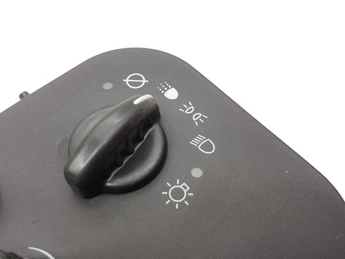 2002-2007 Trailblazer OEM Front Headlight / Interior Dimmer Switch 10372953 - Picture 3 of 5