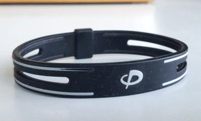 Black with White S- Pro Titanium Phiten Silicone Bracelet Bangle 6-1/8''