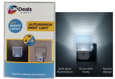 LED Night Light Plug in Wall, Automatic Night Light with Dusk to Dawn Sensor