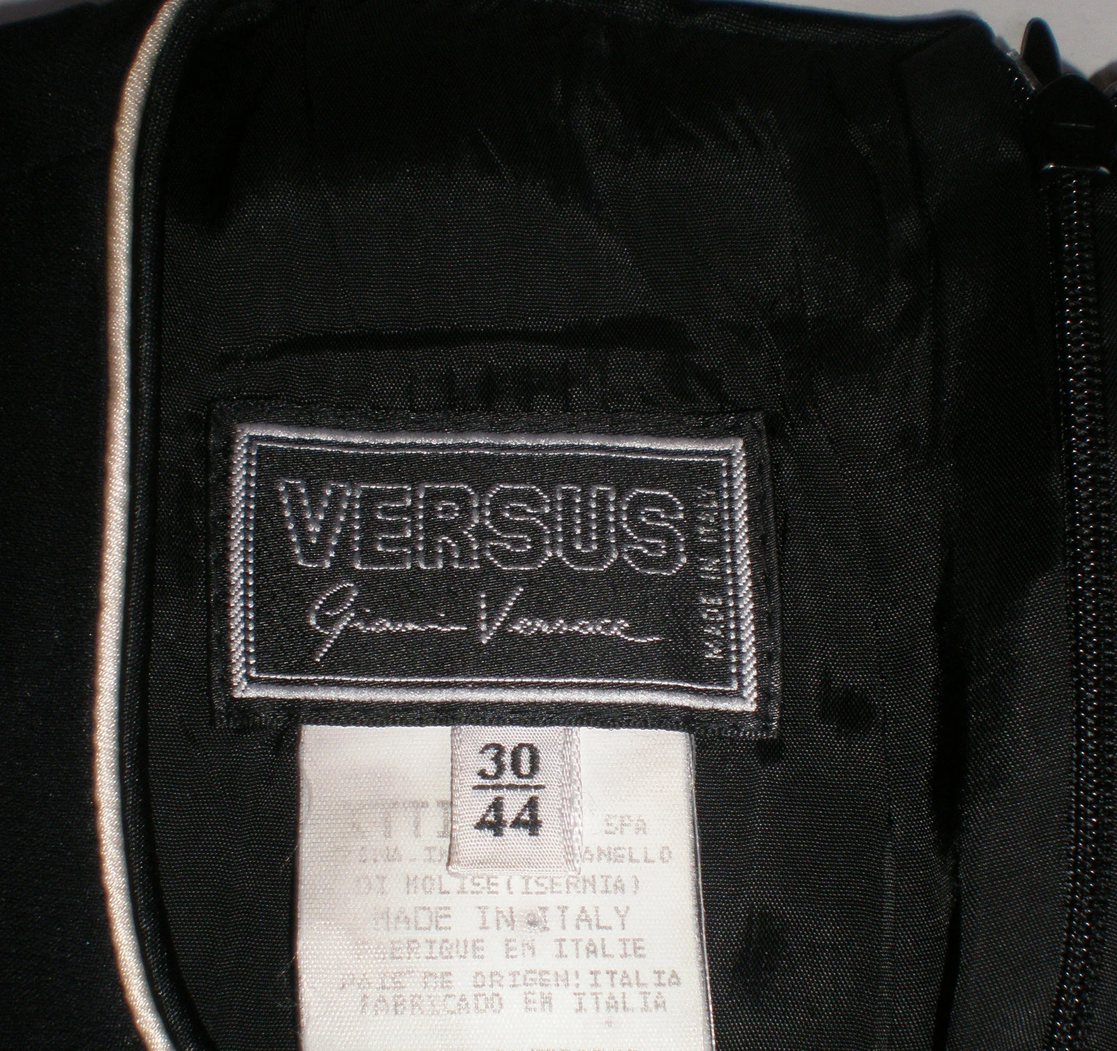 Abito Gianni Versace Versus taglia 30 44 (IT). Cade come taglia 36 da c