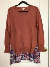 logo by lori goldstein Auburn V-neck sweater Cotton cashmere ￼with floral trim L