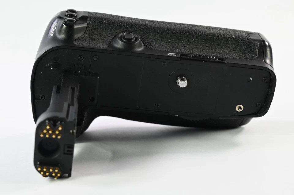 Empuñadura de batería Promaster para Canon EOS 5D Mark III #G823 Foto 4 de 4