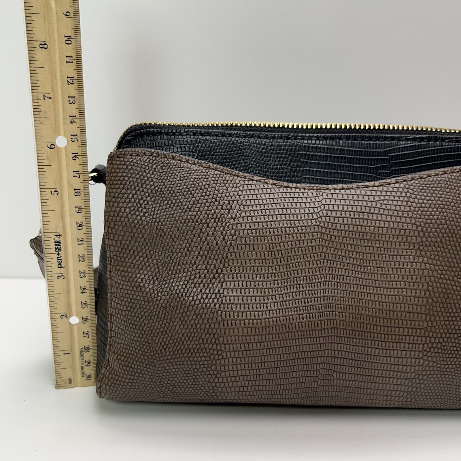 GUESS Lyndi Crossbody Bag Faux Leather Three Comp… - image 22