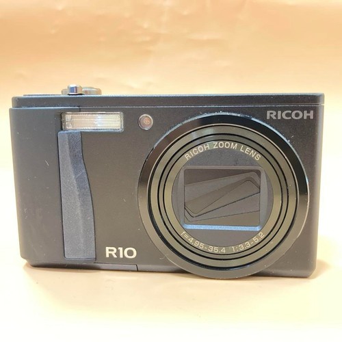 Fotocamera digitale RICOH R10 nera con scheda SD e accessori dal Giappone VHT... - Foto 12 di 17
