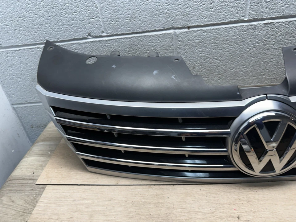 REJILLA CAPÓ DELANTERO CROMADA VOLKSWAGEN PASSAT CC OEM 13-17 Foto 4 de 4