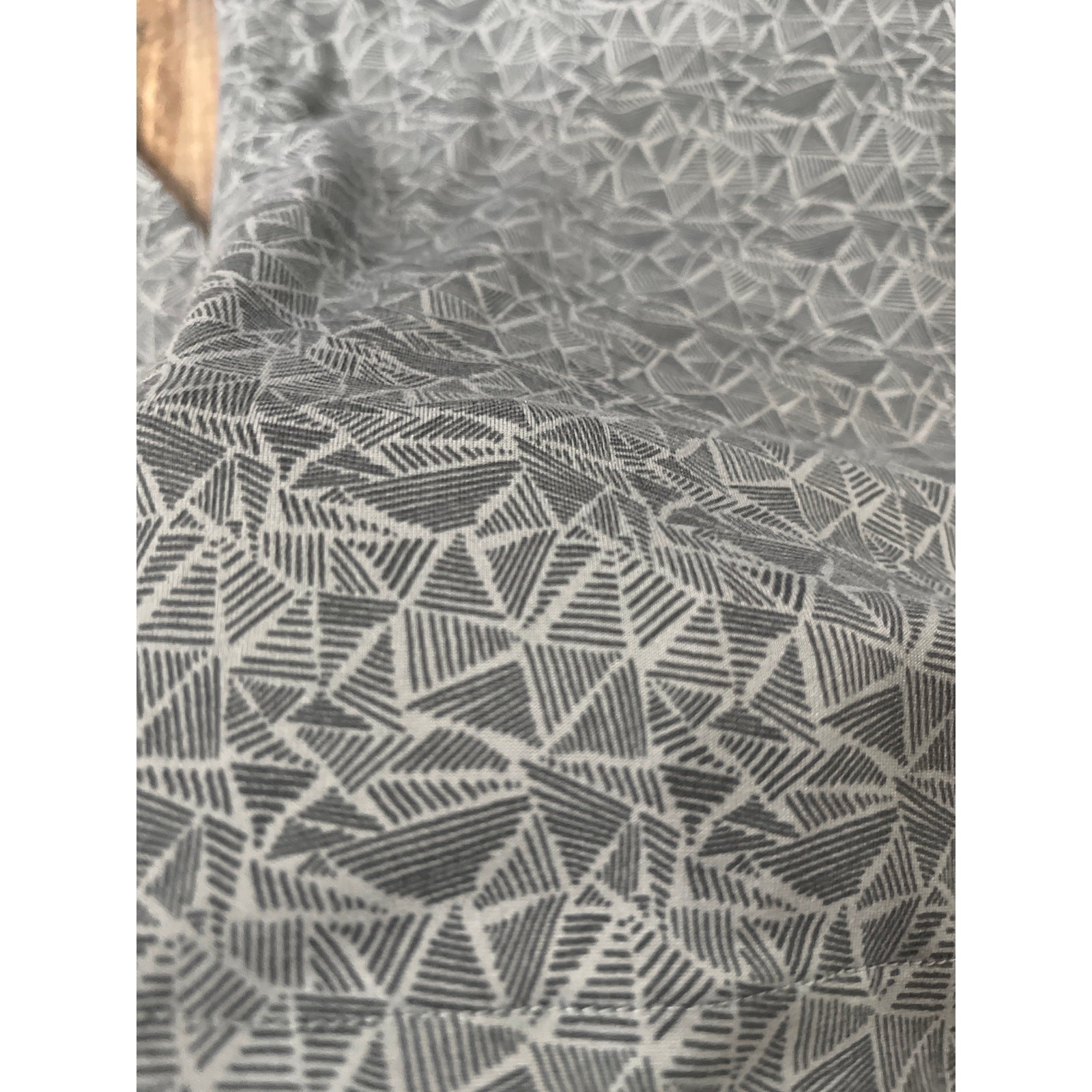 Ascend Evolve Lightweight Gray Geometric Pattern … - image 10