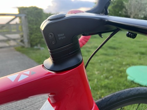 Ribble Endurance SL Disc, Ultegra, Carbon Wheels, Integrated Bars - Picture 7 of 16