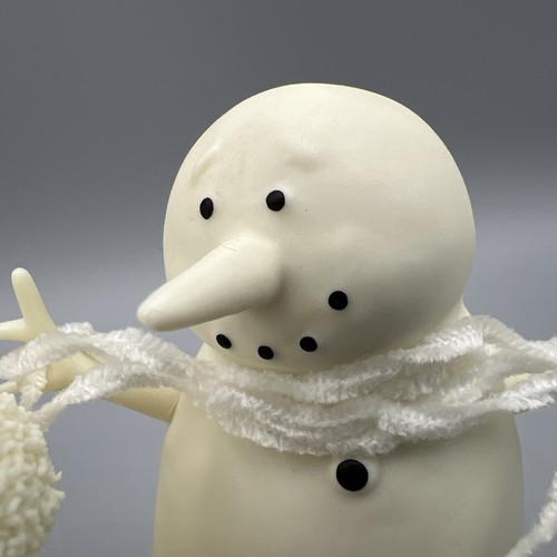 Vintage Department 56 Snowbabies  HOOKED ON KNITTING  Retired in box - Picture 5 of 22