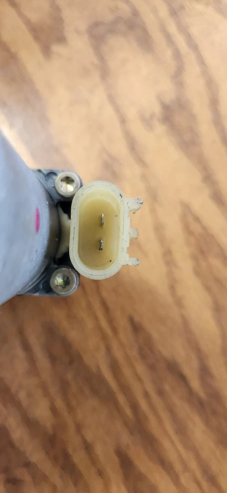 Power Window Motor CARQUEST 42-481 for Dodge Durango Chrysler Aspen Front Left - Image 3 of 4