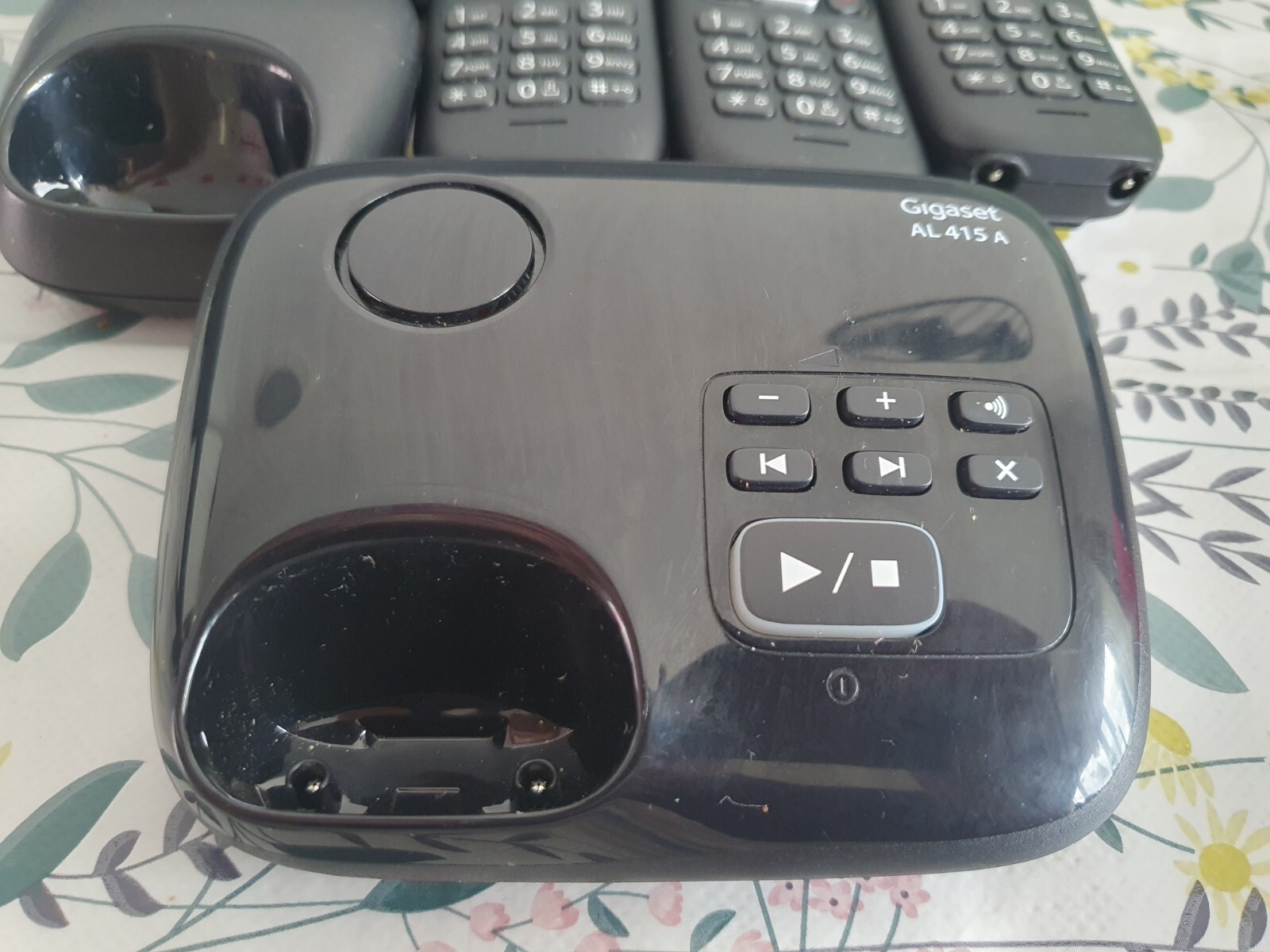 Gigaset AL415A Cordless Phone With Answering Machine and Triple