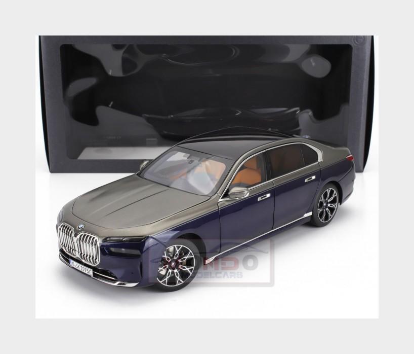 BMW 545i E60 blueミニカー 京商 ディーラー別注 1/18 BMW 545i E60 blueミニカー 京商 ディーラー別注 1/18 1/18