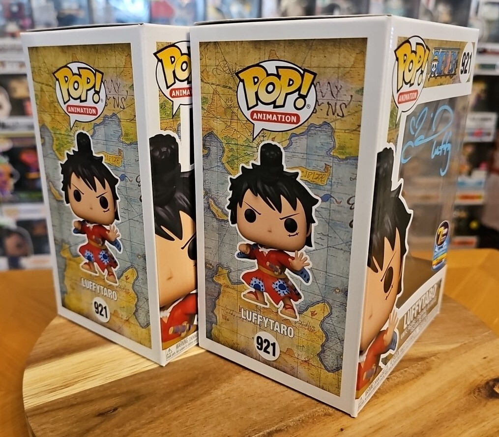 One Piece Luffytaro #921 Signed By Tiffani Thiessen 7 BAP