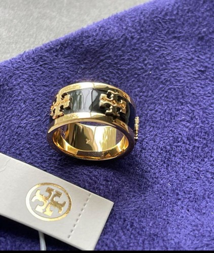 TORY BURCH ENAMEL RAISED LOGO RING IN BLACK COLOR. SIZE 7. NEW with Tag - Picture 2 of 3