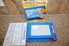 New Tyco Magna Doodle Travel Mini magnetic drawing pad 