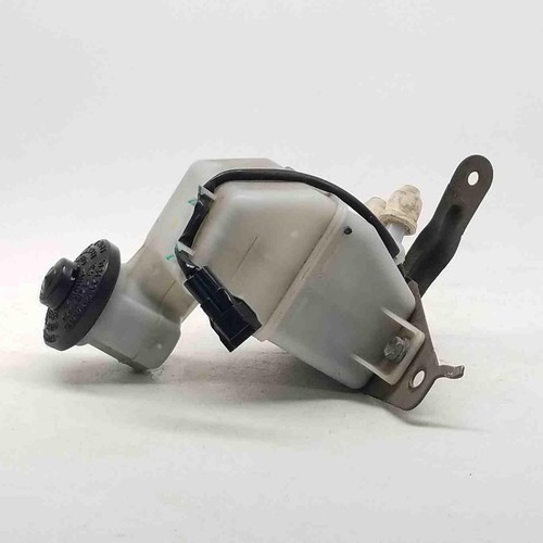 20042008 Toyota Sienna Brake Fluid Reservoir Tank USED OEM eBay