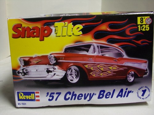 REVELL NEW WELL DONE 1957 BEL AIR CHEVY IN RED WITH DECALS - Picture 2 of 5