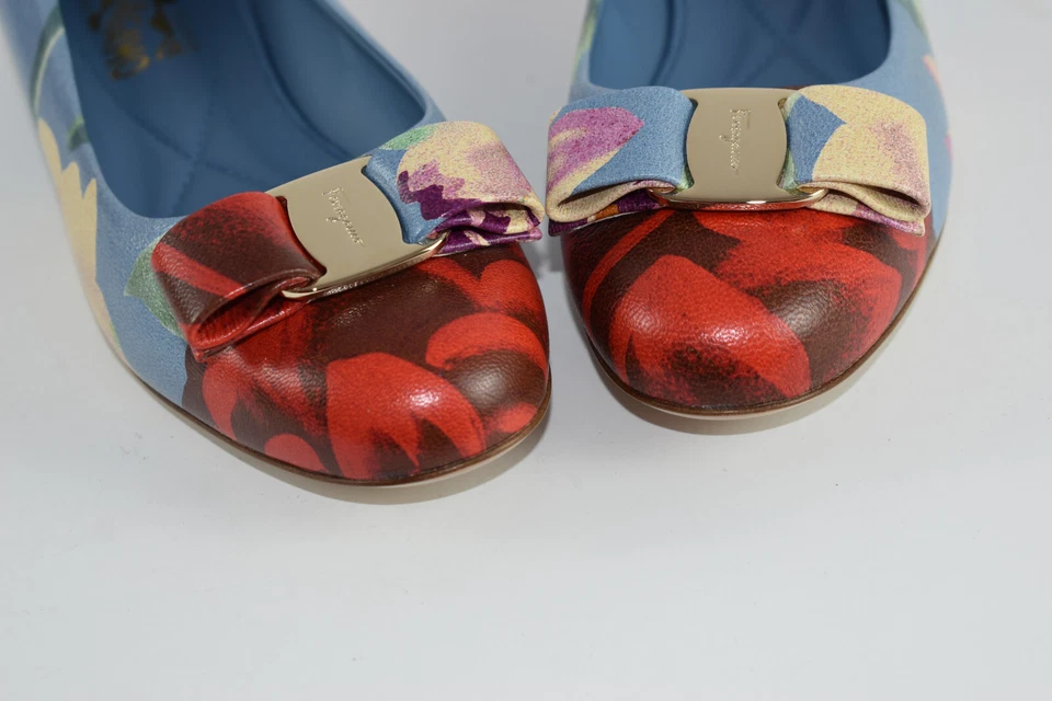 NIB Salvatore Ferragamo Size 6 B Varina Pri Floral Leather Ballet Flats Logo Bow Foto 4 de 4