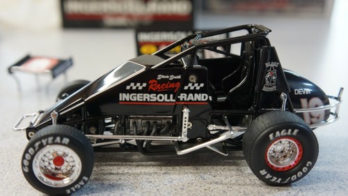 Coche fundido a presión Stevie Smith #19 Ingersoll-Rand 1:25 Sprint GMP #3600 autografiado - Imagen 6 de 12