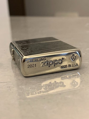 Silver Marlboro Flower zippo lighter in a new box - Picture 5 of 7