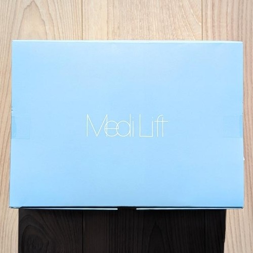 YA-MAN Medi Lift NECK EMS Moisture Pulse MADE IN JAPAN Tracking NEW - 第 1/10 張圖片
