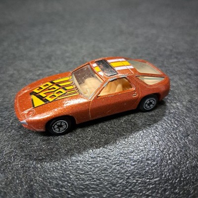 Yatming No. 1034 Porsche 928 1:64 M12