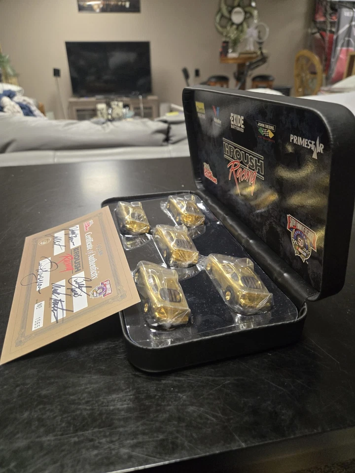 JUEGO RACING CHAMP ESCALA 1/64 ROUSH RACING ORO 24K RARO AUTOGRAFIADO 1 DE 2000 Foto 3 de 4