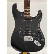 Guitare électrique Fender Standard Stratocaster HSS 2025 Made in Indonesia noire
