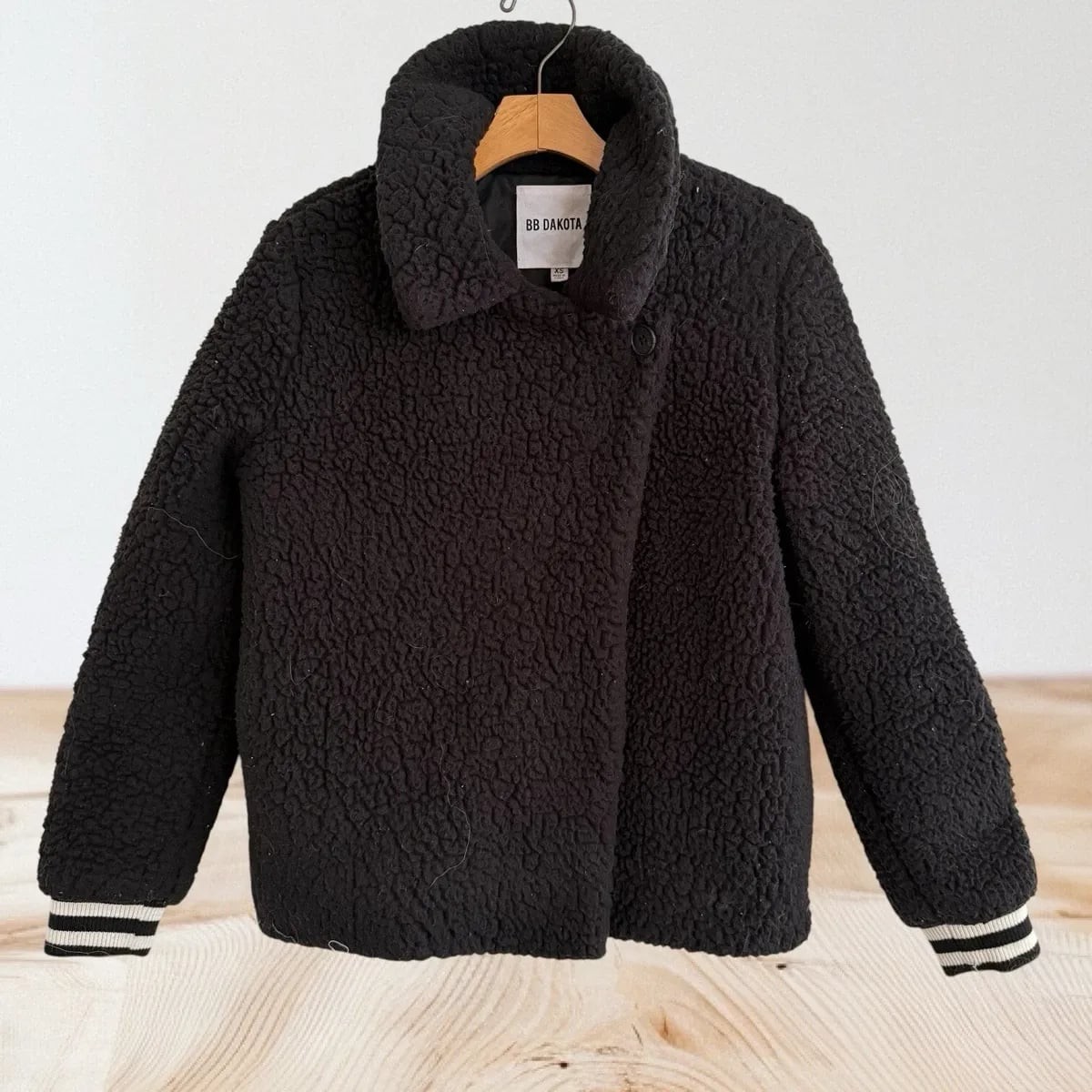 BB Dakota Fleece and Love Jacket Black Teddy Sherpa with Striped Ribbed Cuffs, photo 2