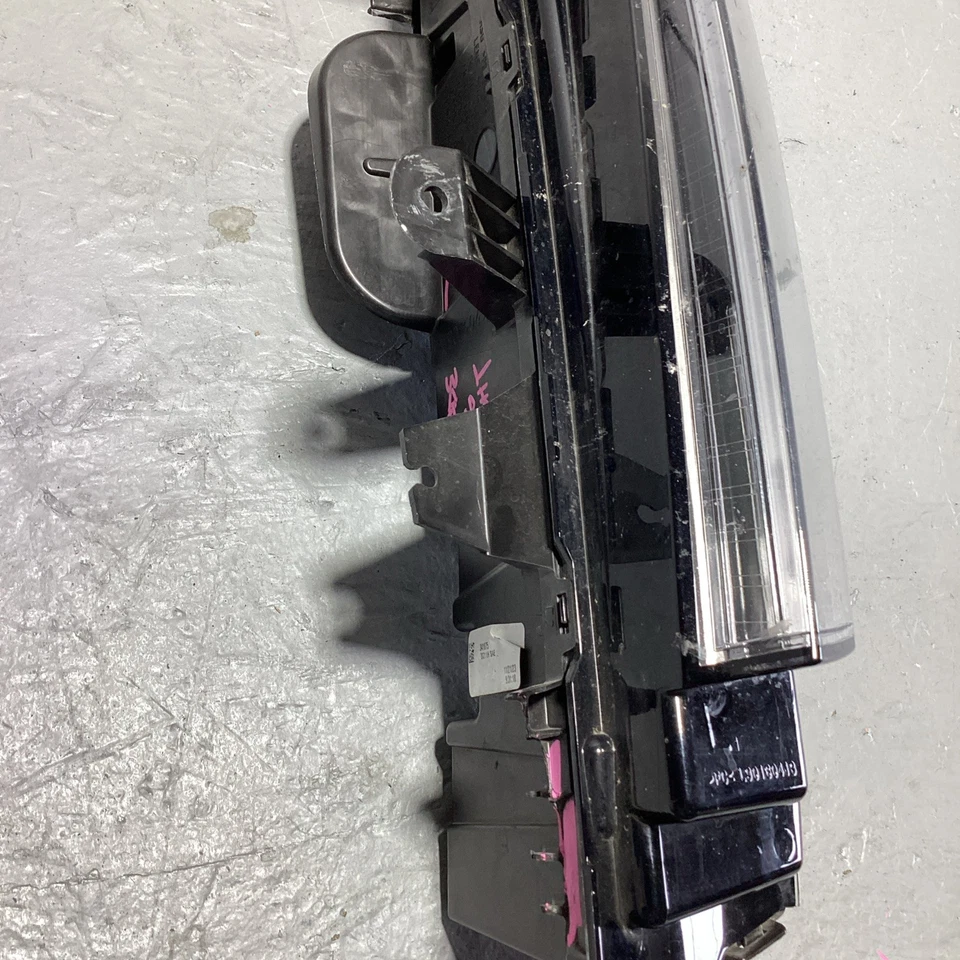 2021-2024 CADILLAC ESCALADE ESV LEFT LH DRIVER SIDE DRL/FOG LIGHT USED OEM - Image 4 of 4