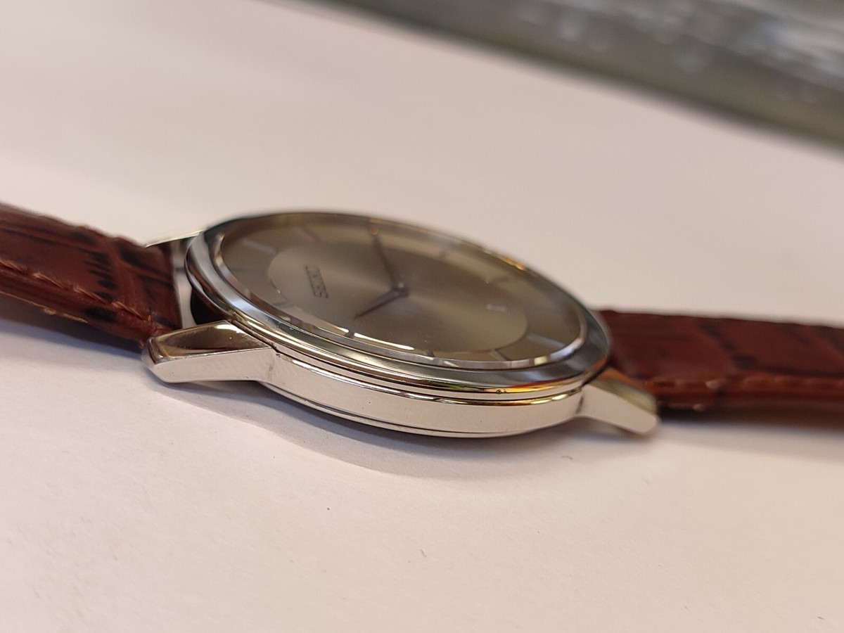 SEIKO QUARTZ SILVER DIAL 7N39-0BY0 JAPAN MEN'S SAPPHIRE WORKING