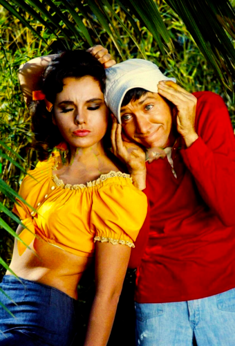 Dawn Wells and Bob Denver of Gilligan's Island Re-Print 4x6 #0000 - Picture 1 of 1