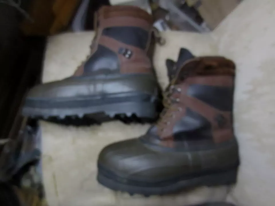 Guide Gear Hunting Boots for Men Waterproof Thinsulate Ultra steel shank size 8 - Image 2 of 4